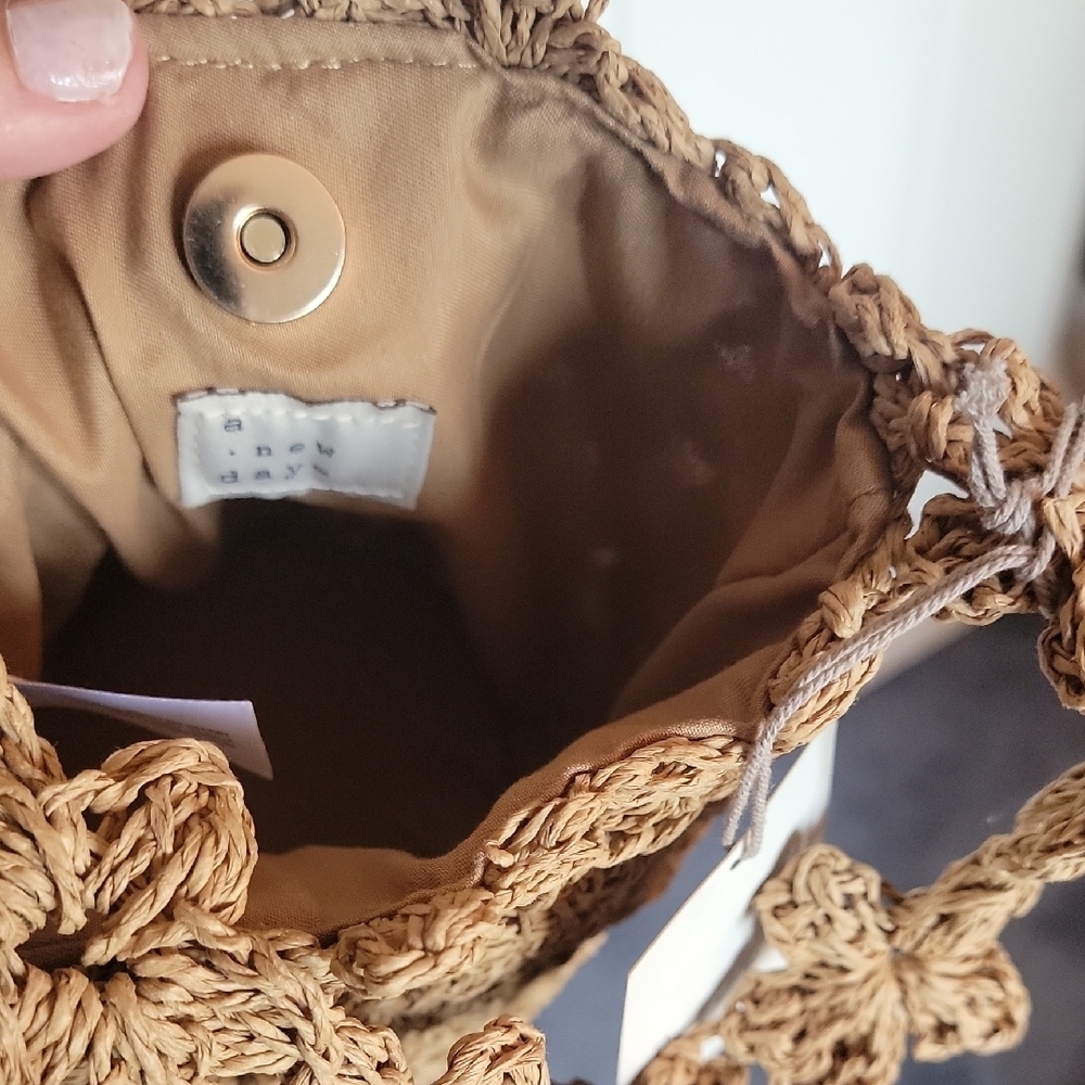 A New Day Brown Crochet Hand Bag, NWT - Picture 8 of 11